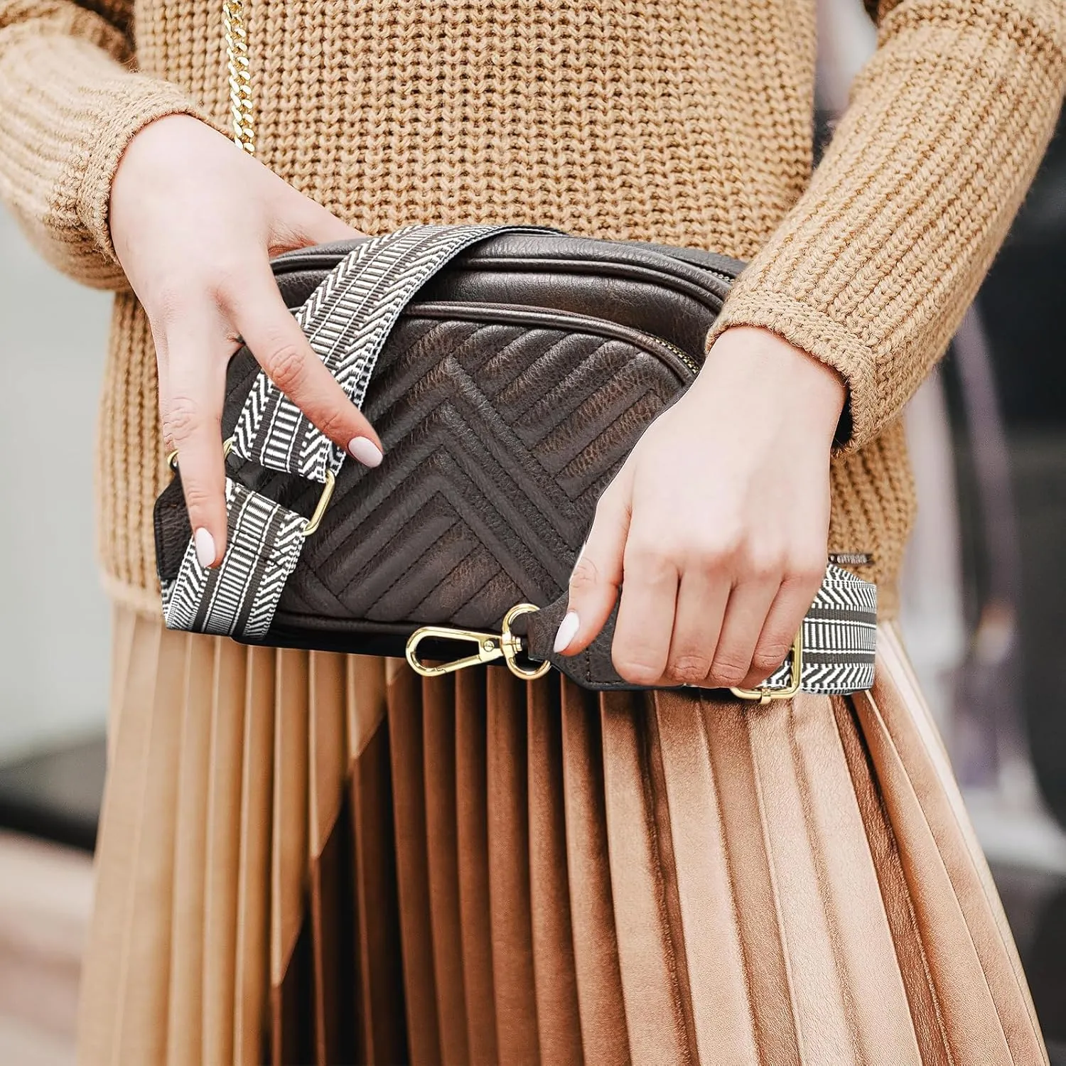 I IHAYNER Small Quilted Crossbody Bags for Women Vegan Leather Purses Designer Shoulder Handbags with Colored Shoulder Strap